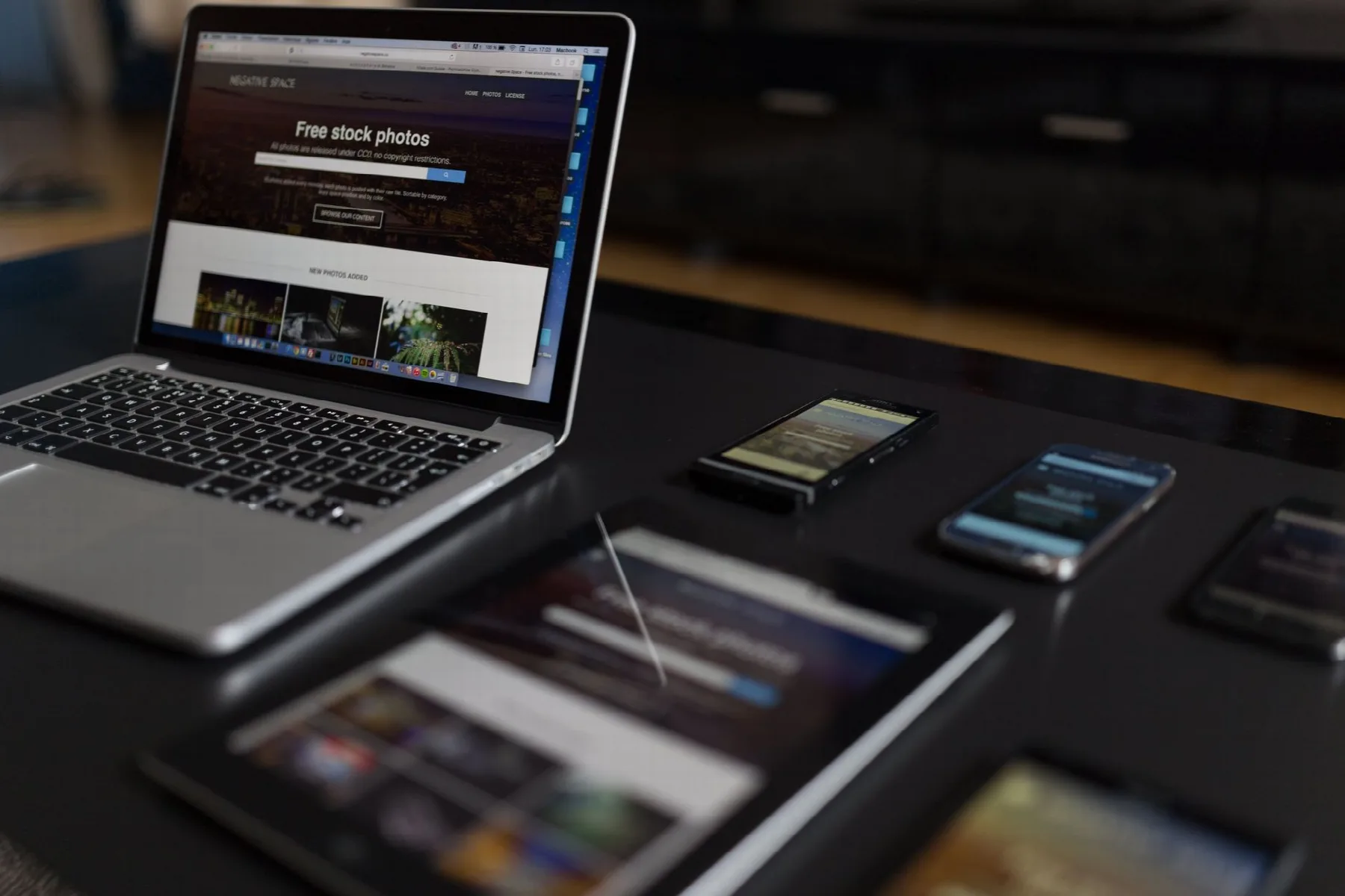 Gesponserte Artikel verkaufen: Media Kit, Preise und Qualitätsregeln für Publisher