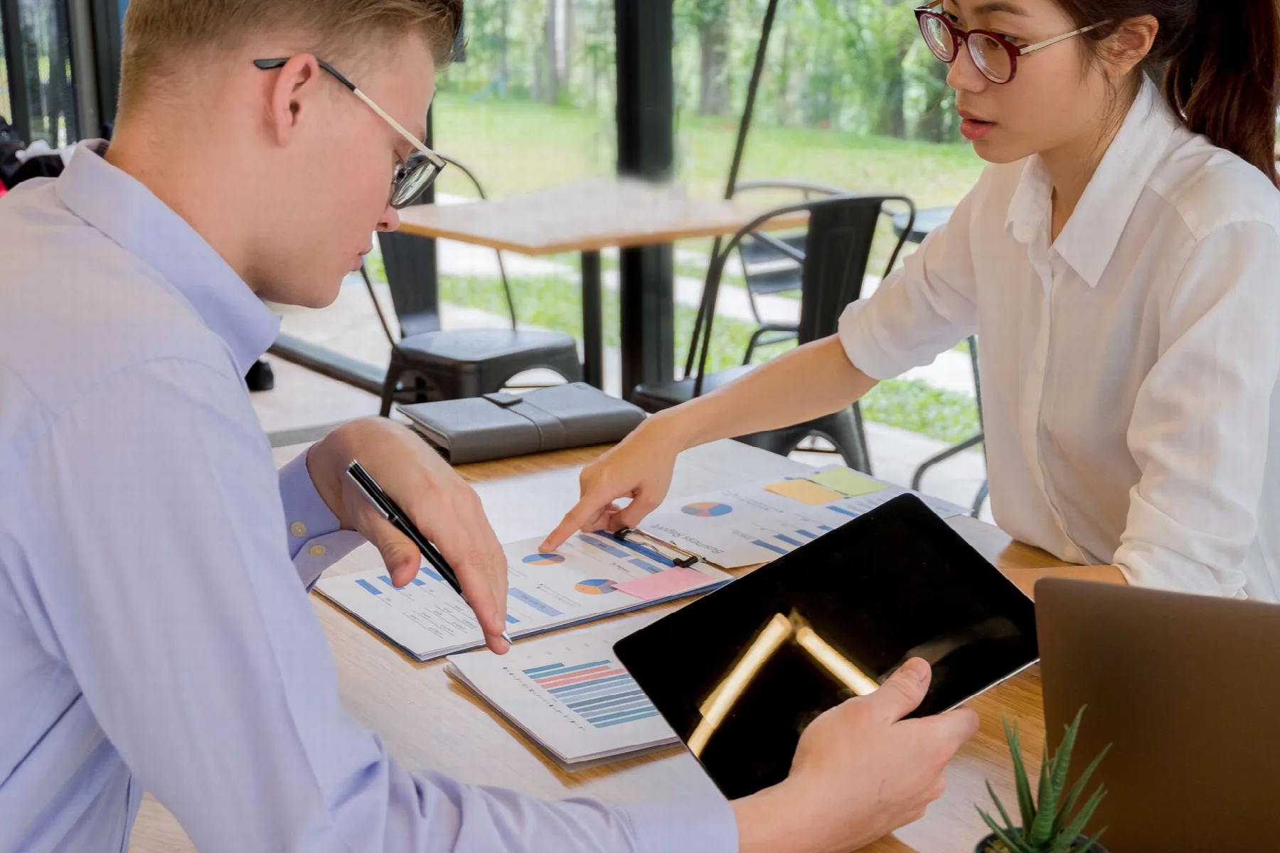 Ergebnisse gesponserter Artikel messen: KPIs, Reporting und Grenzen