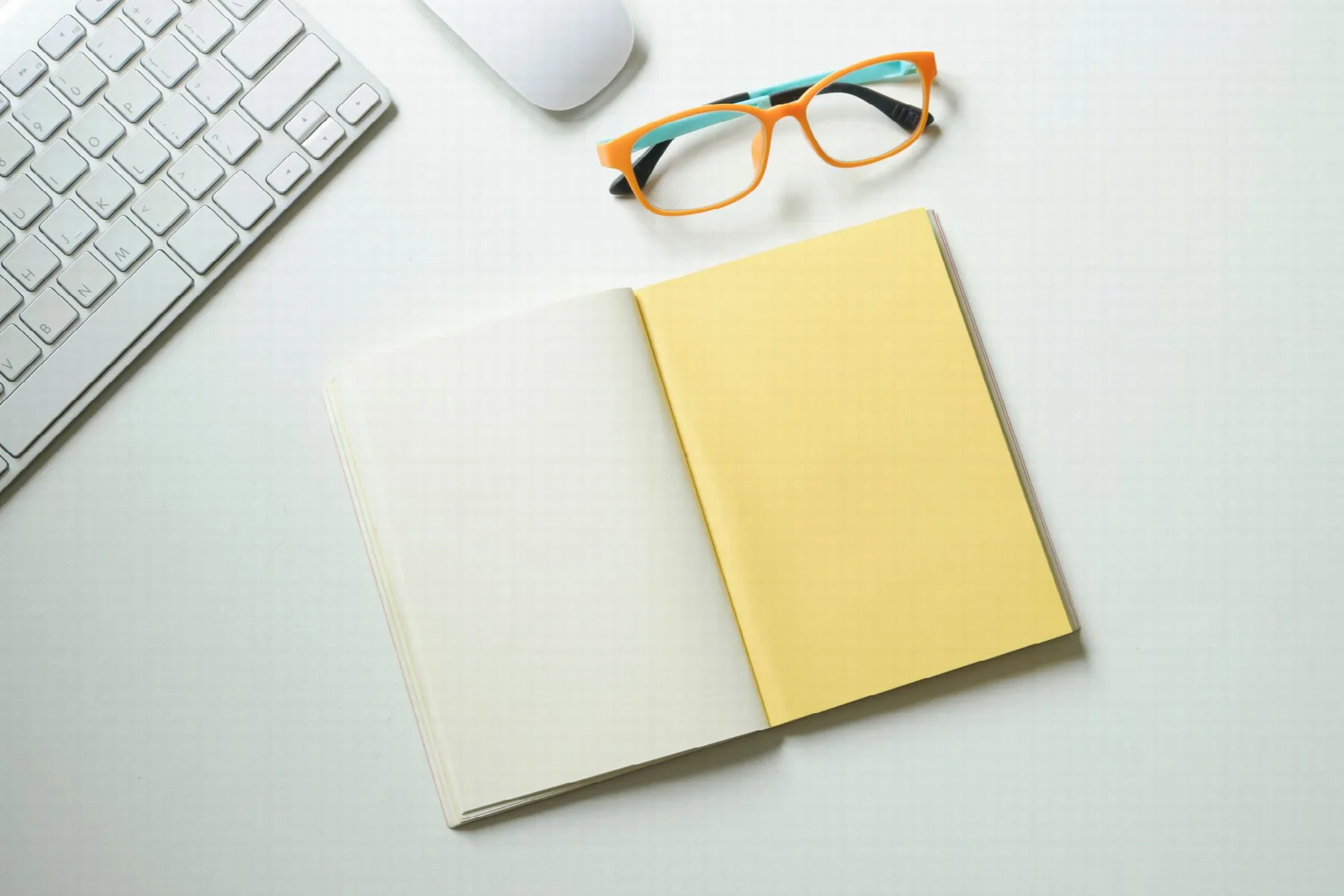 How to Find Advertisers for a Blog: Direct Outreach, Marketplaces, and Referrals