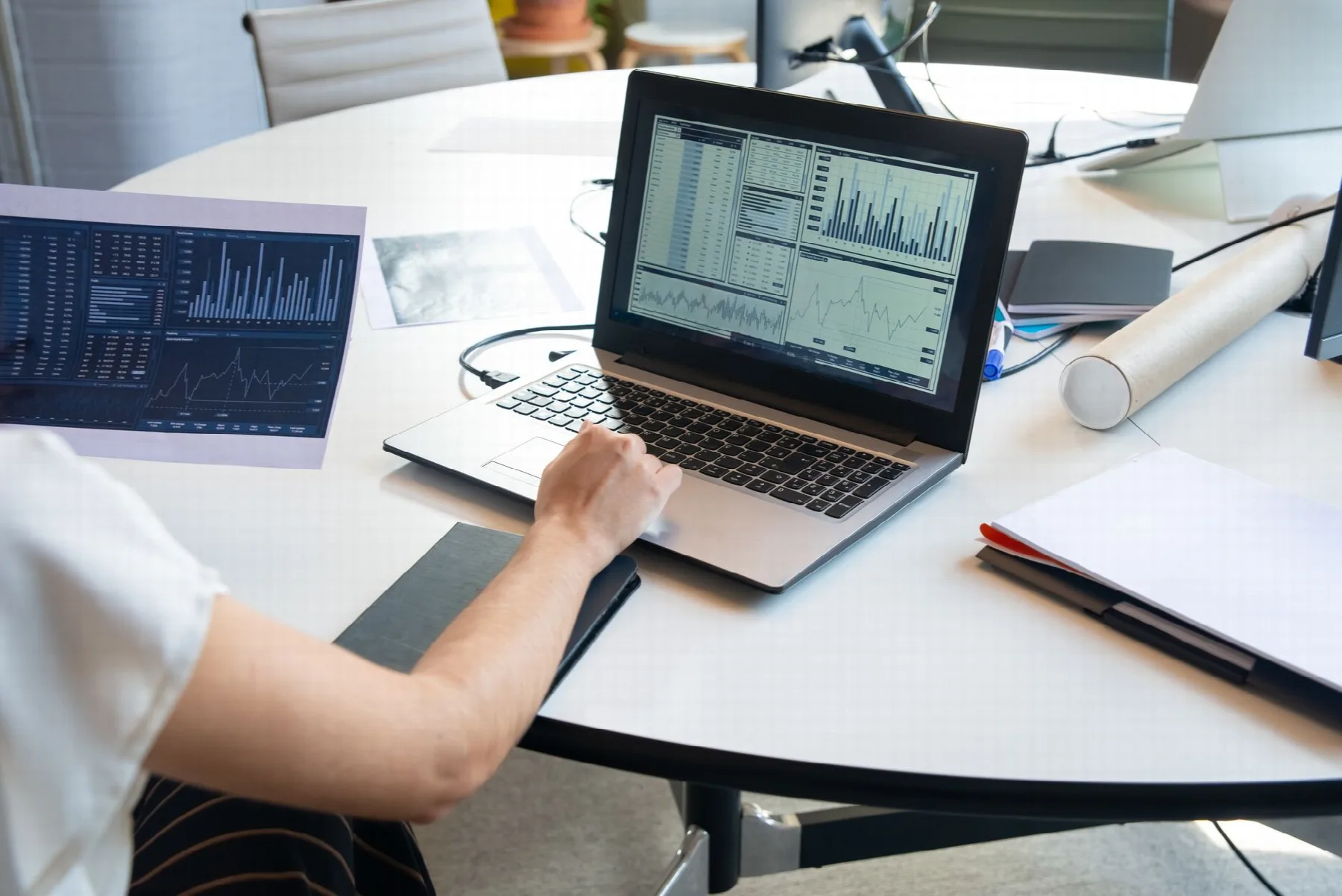 Advertorial Campaign Reporting: Traffic, Clicks, Leads, and Editorial Value